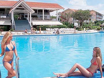 فندق Barcelo Playa Langosta تاماريندو المظهر الخارجي الصورة